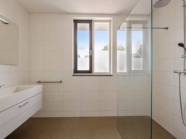 Salamander 75, Amstelveen