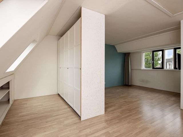 Salamander 75, Amstelveen