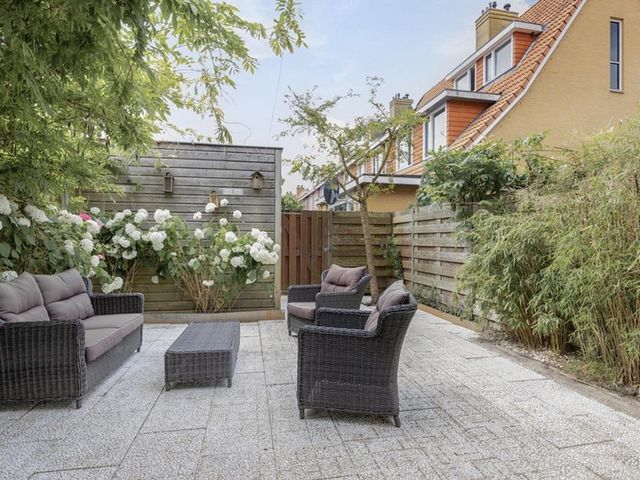 Salamander 75, Amstelveen