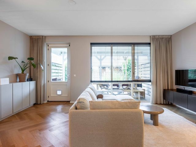 De Velden 46, Drachten