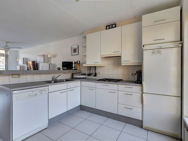 Pauwoog 93, Zeewolde