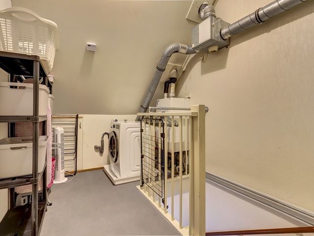 Pauwoog 93, Zeewolde