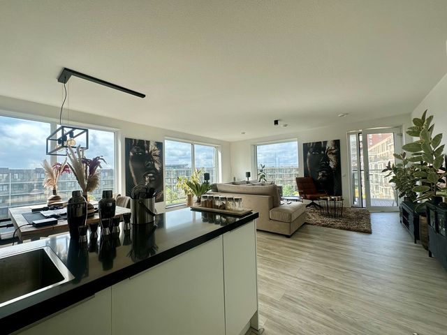 Escamplaan 870K, Den Haag