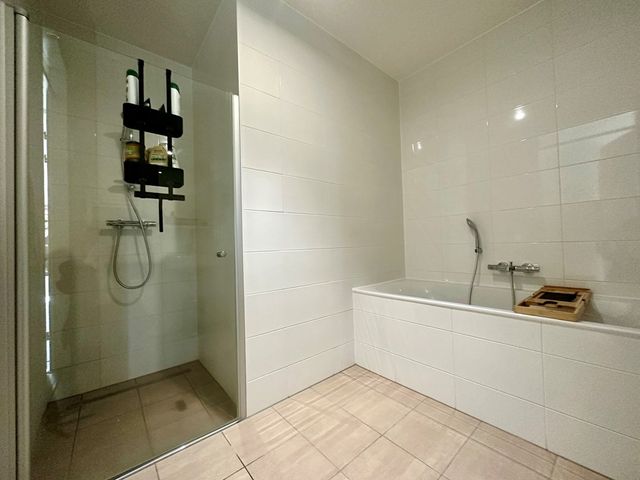 Escamplaan 870K, Den Haag