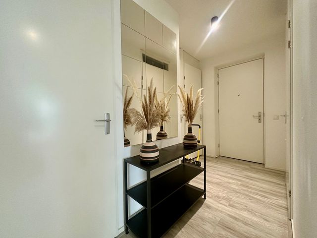 Escamplaan 870K, Den Haag