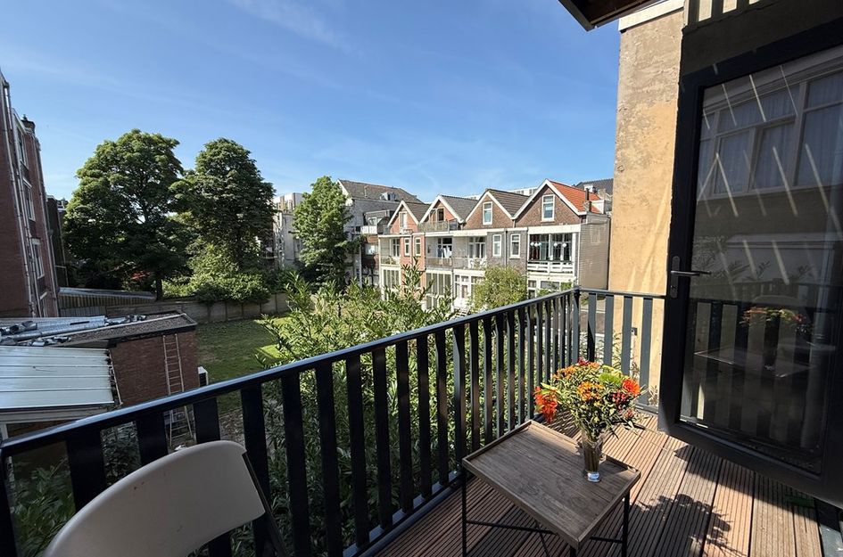 1e Middellandstraat 72D