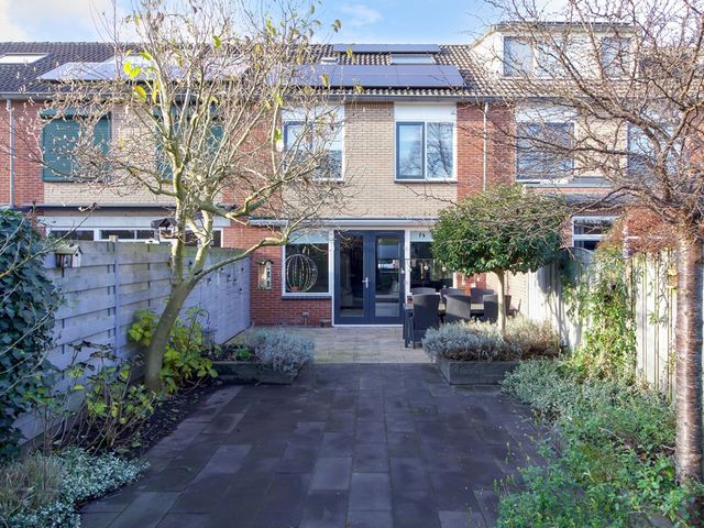 Leeuwerik 25, Bunschoten-Spakenburg