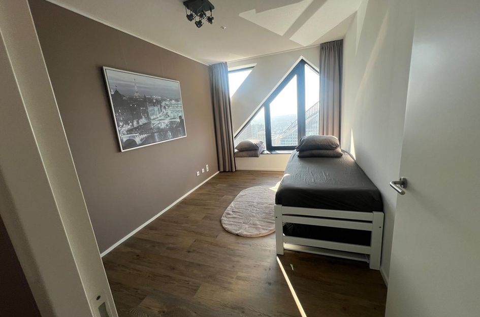 Anna Van Buerenplein 272