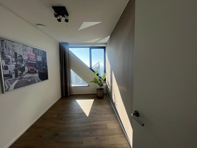 Anna Van Buerenplein 272, Den Haag