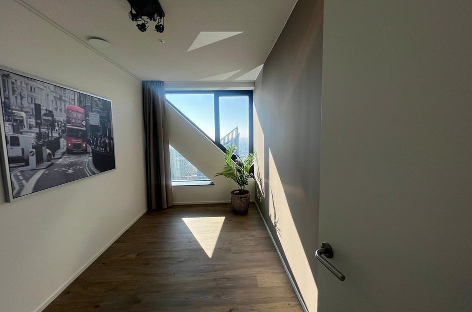 Anna Van Buerenplein 272