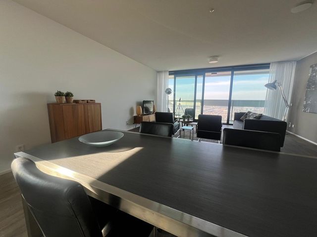 Anna Van Buerenplein 272, Den Haag