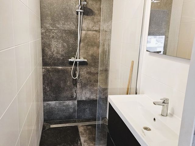 De Lemzijde 6, Emmen