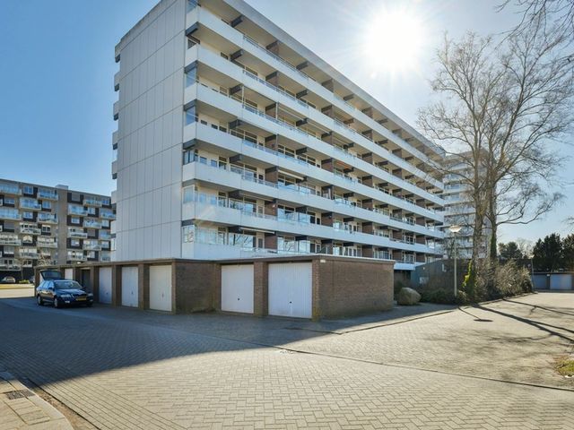 De Lemzijde 6, Emmen