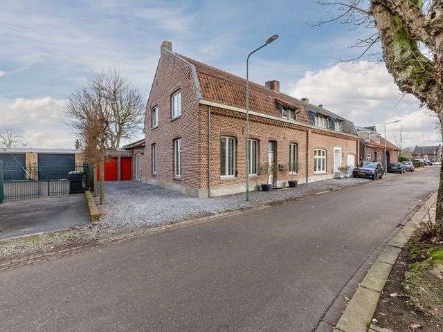 Molenstraat 41, Roosteren