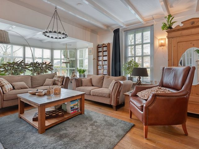 Parallelweg 78, De Krim