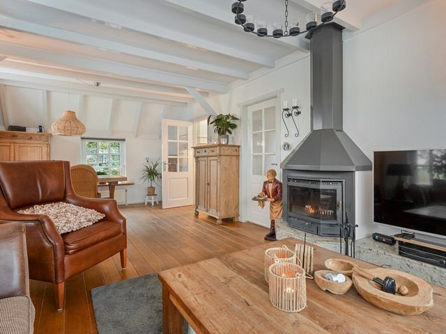 Parallelweg 78, De Krim