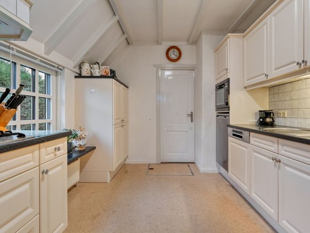 Parallelweg 78, De Krim