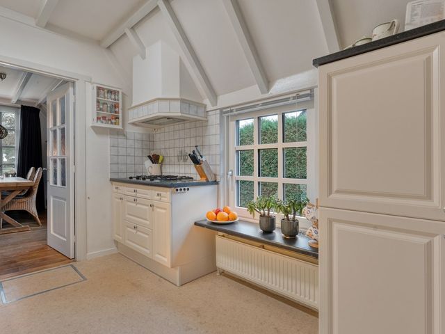 Parallelweg 78, De Krim