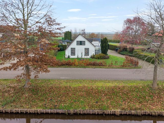 Parallelweg 78, De Krim