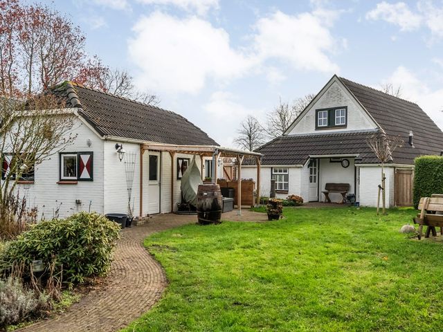 Parallelweg 78, De Krim