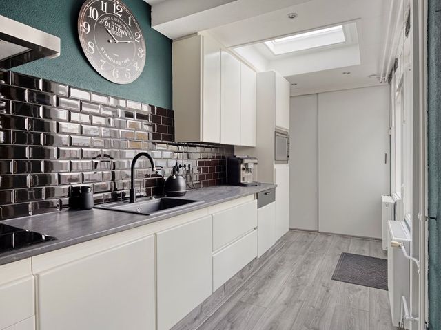 Vlietstraat 21, Schelluinen