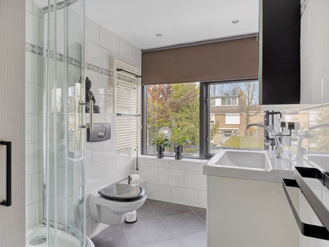 Vlietstraat 21, Schelluinen