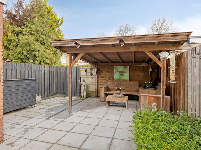 Vlietstraat 21, Schelluinen