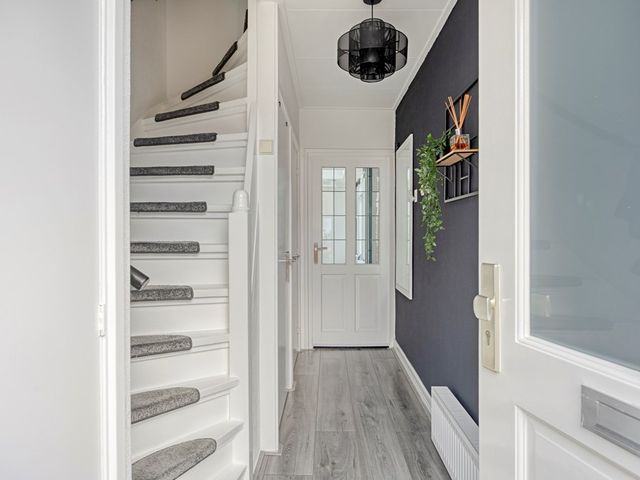 Vlietstraat 21, Schelluinen