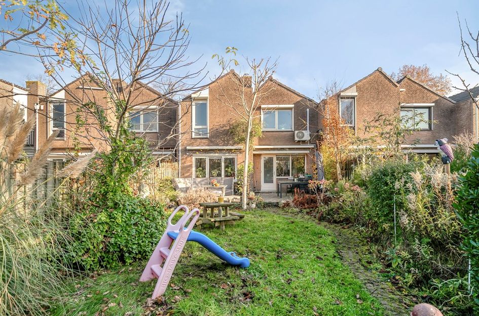 Dokter Hiemstralaan 36