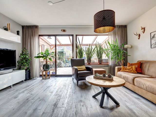 Papaver 7, Hoogvliet Rotterdam