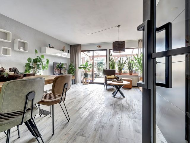 Papaver 7, Hoogvliet Rotterdam