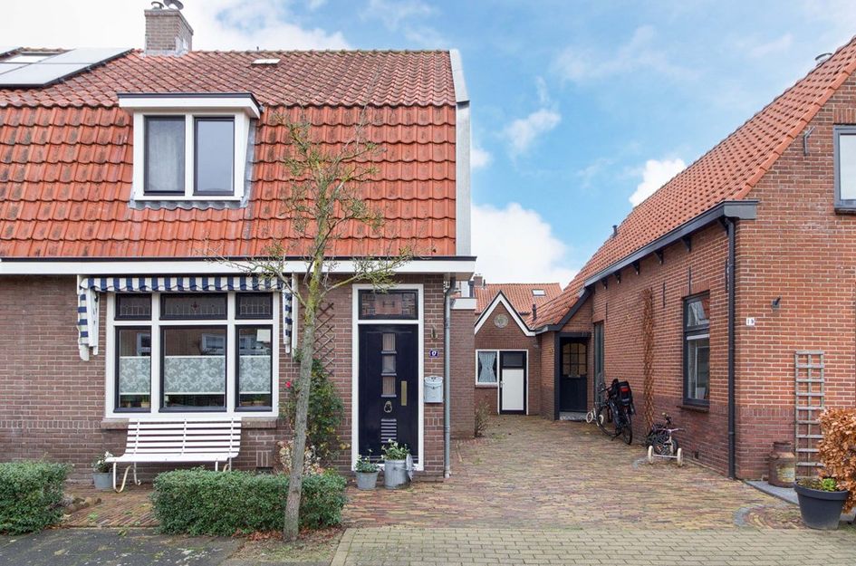 Koningin Emmastraat 17