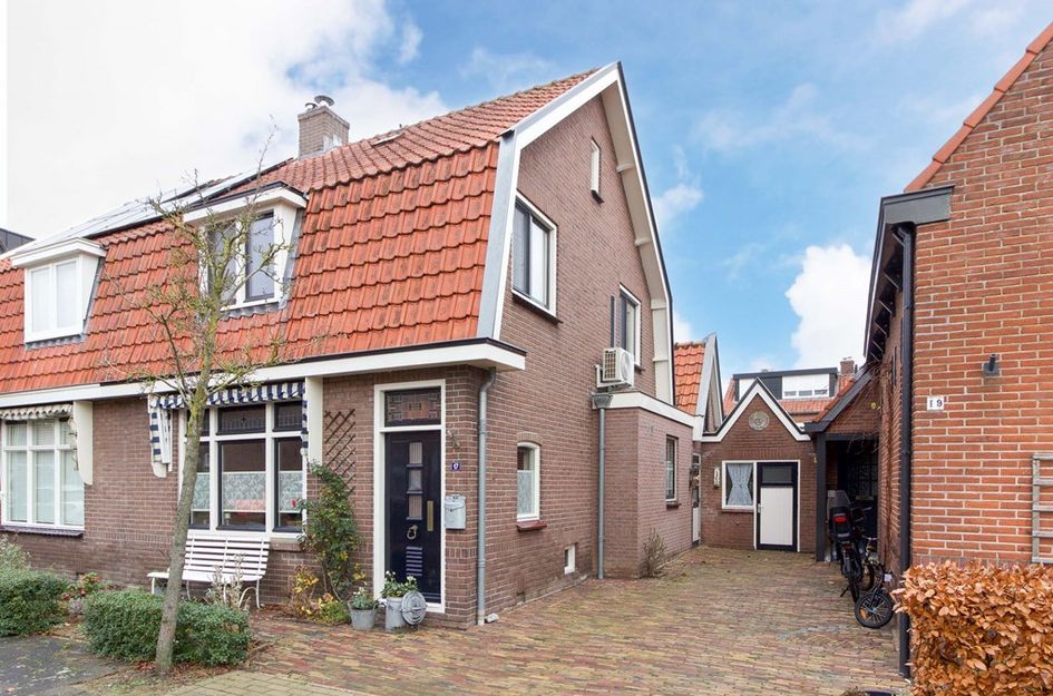 Koningin Emmastraat 17