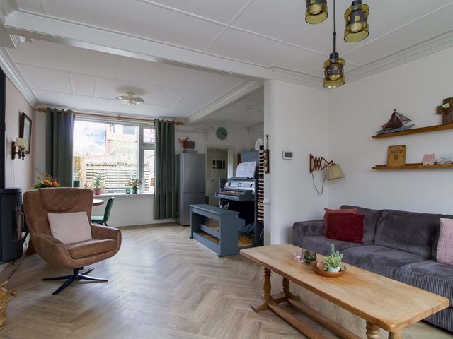 Koningin Emmastraat 17, Bunschoten-Spakenburg