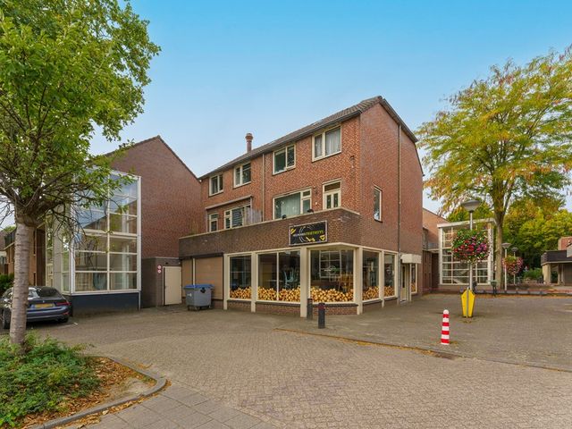 Utrechtplein 27, Helmond