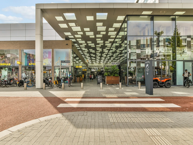 Crack-State 80, Amsterdam