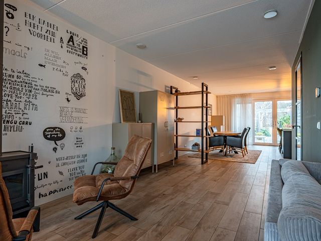 Gentiaan 17, Marknesse