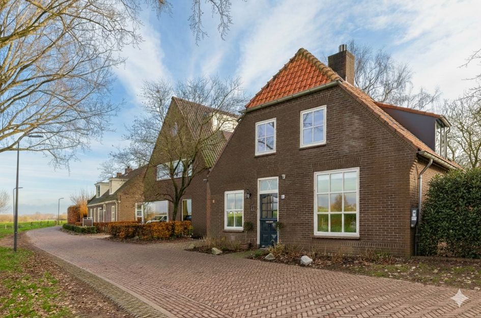 Bokhovense Maasdijk 4
