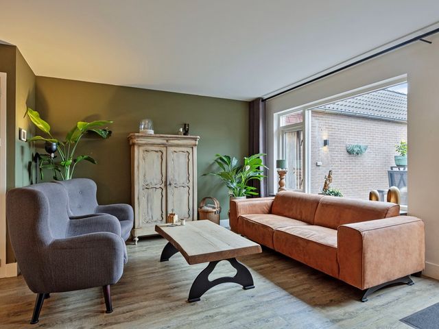 Hollandia 167, Veenendaal