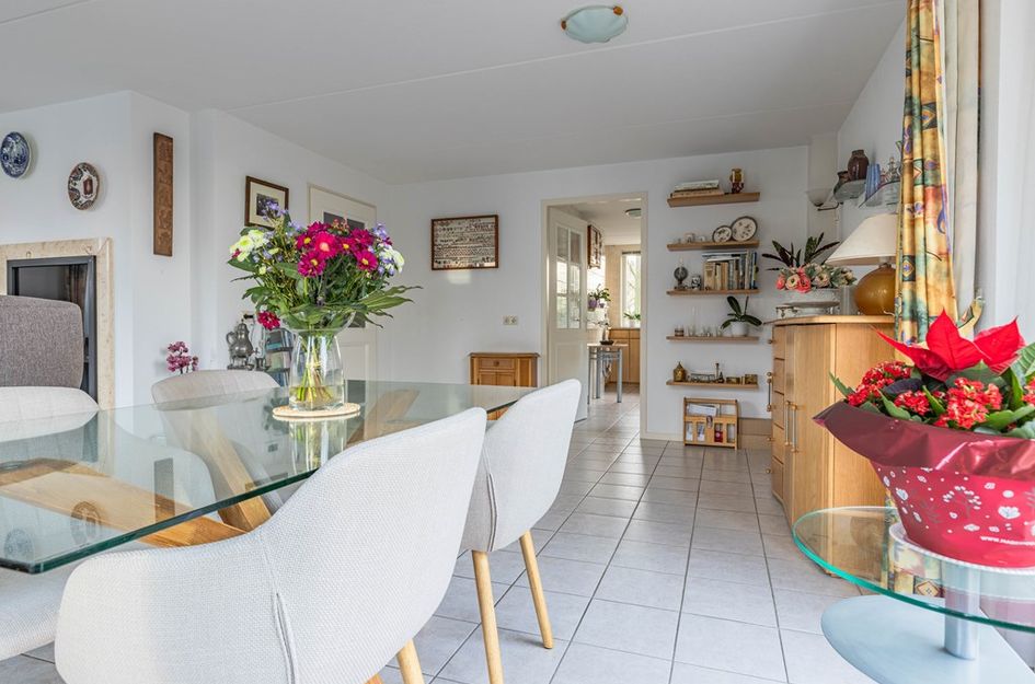 Domela Nieuwenhuisstraat 45