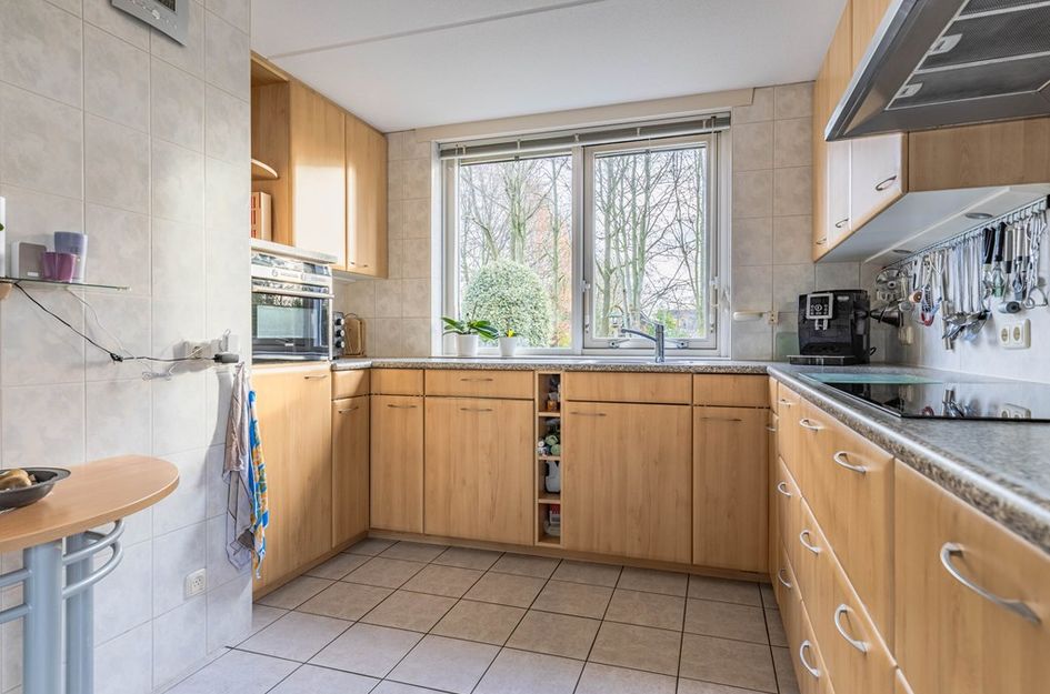 Domela Nieuwenhuisstraat 45