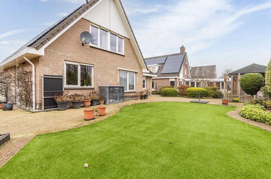 Domela Nieuwenhuisstraat 45