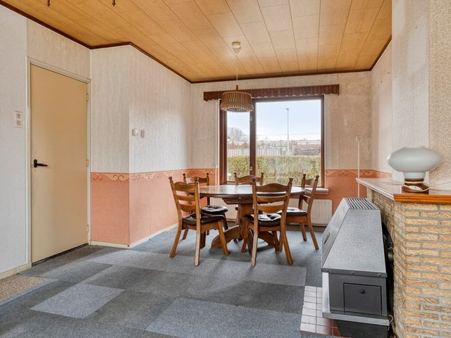 Burg. IJsebaertstraat 3, Sint Jansteen