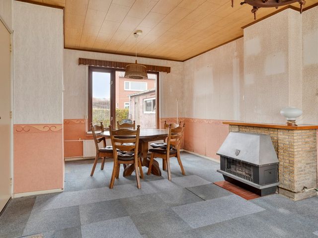 Burg. IJsebaertstraat 3, Sint Jansteen