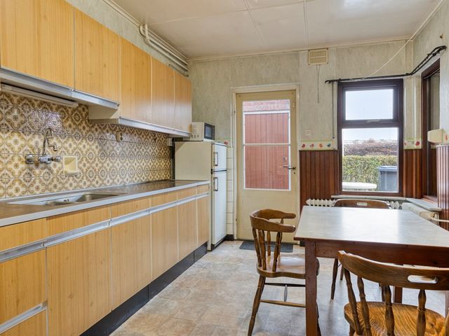 Burg. IJsebaertstraat 3, Sint Jansteen