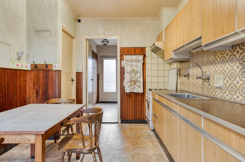 Burg. IJsebaertstraat 3