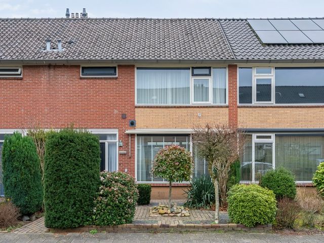 Vinkenstraat 11, Hardenberg