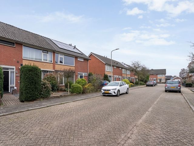 Vinkenstraat 11, Hardenberg