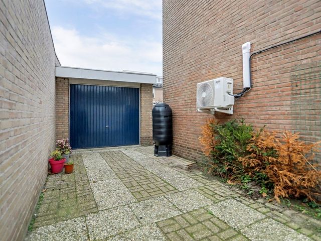 Schrikspad 9, Udenhout