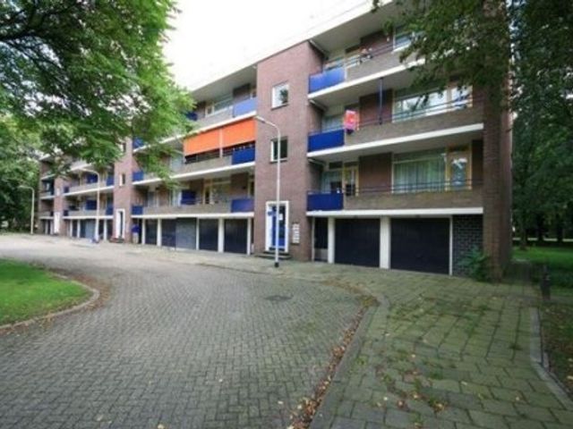Azuurweg ONG, Tilburg
